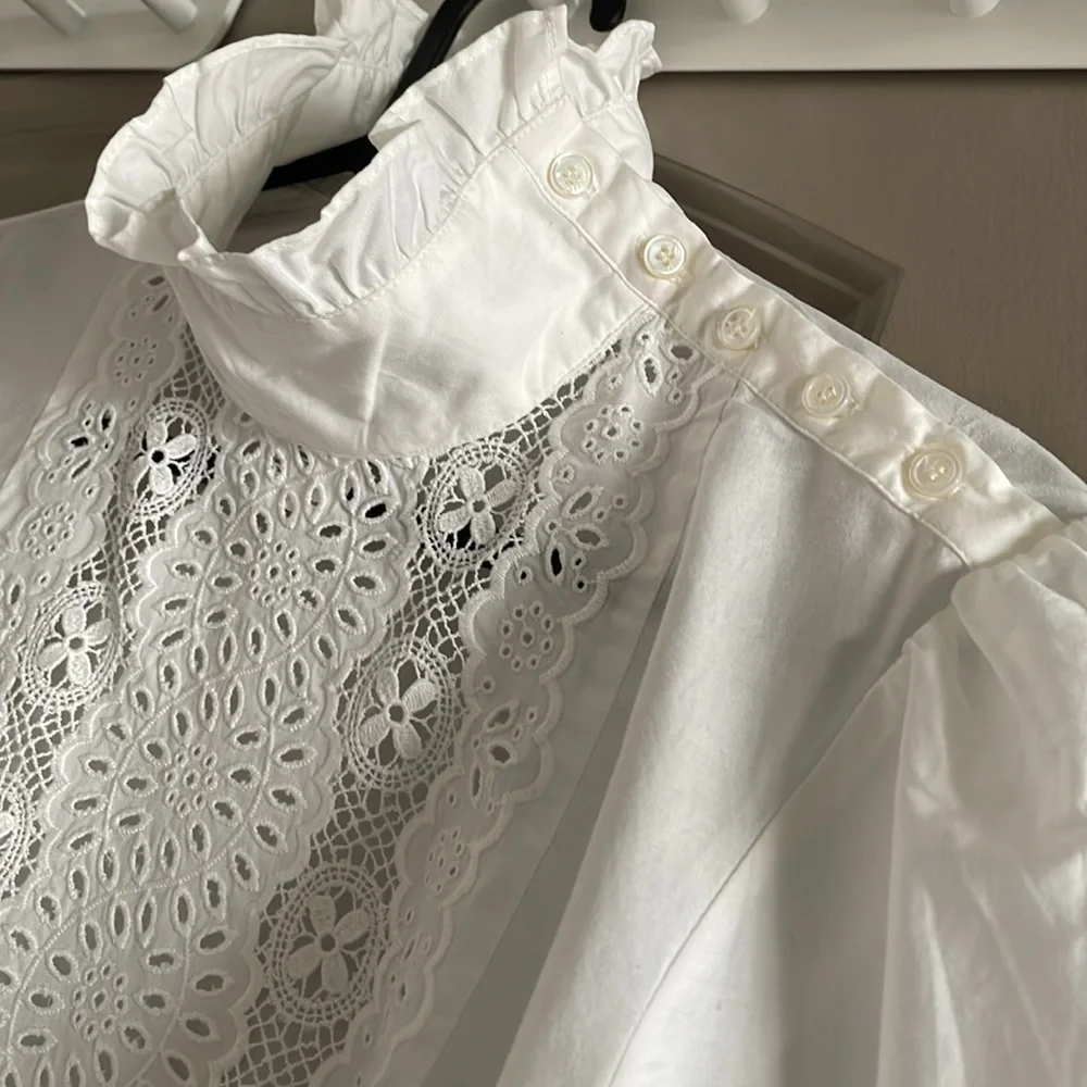 MaxMara Weekend Mock Neck Long Sleeve White Eyelet Blouse - Picture 8 of 13